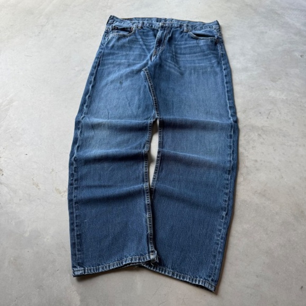 Vintage y2k Relaxed Levi's Jeans